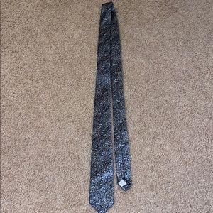 Gorgeous skinny mens tie